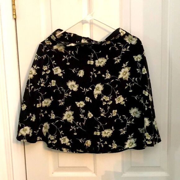 Vintage Dresses & Skirts - Juniors floral mini skirt  